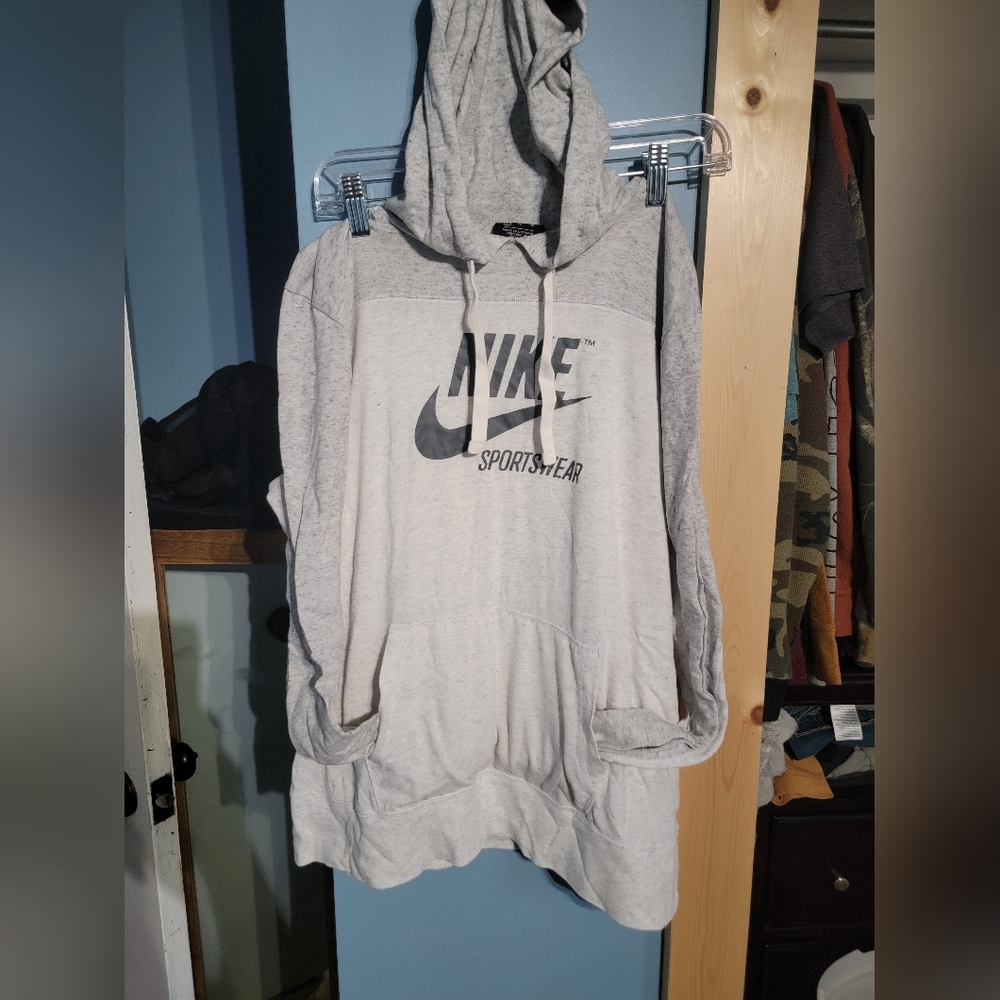 Nike long sleeve